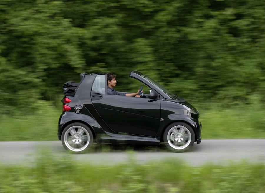  Smart ForTwo Cabrio by Brabus 2010 года  (фото 3 из 20)